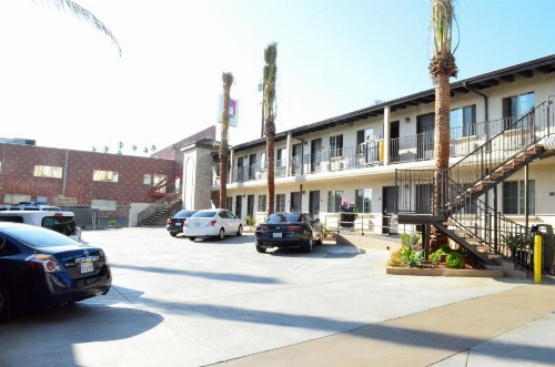 Tuscan Garden Inn - image 23