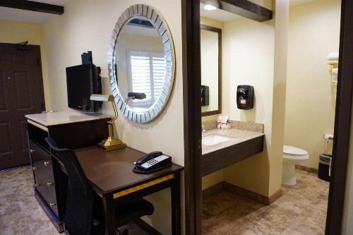 Tuscan Garden Inn - image 30