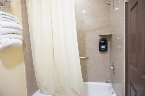 Tuscan Garden Inn - image 36