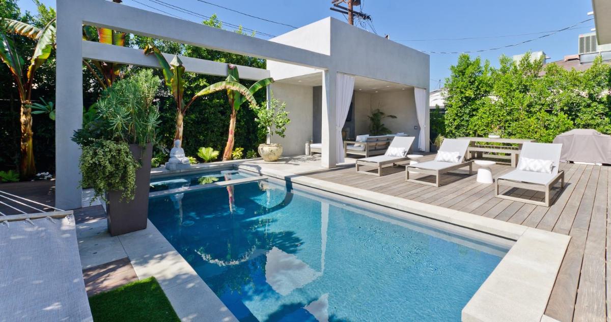 Sycamore Villa - main image