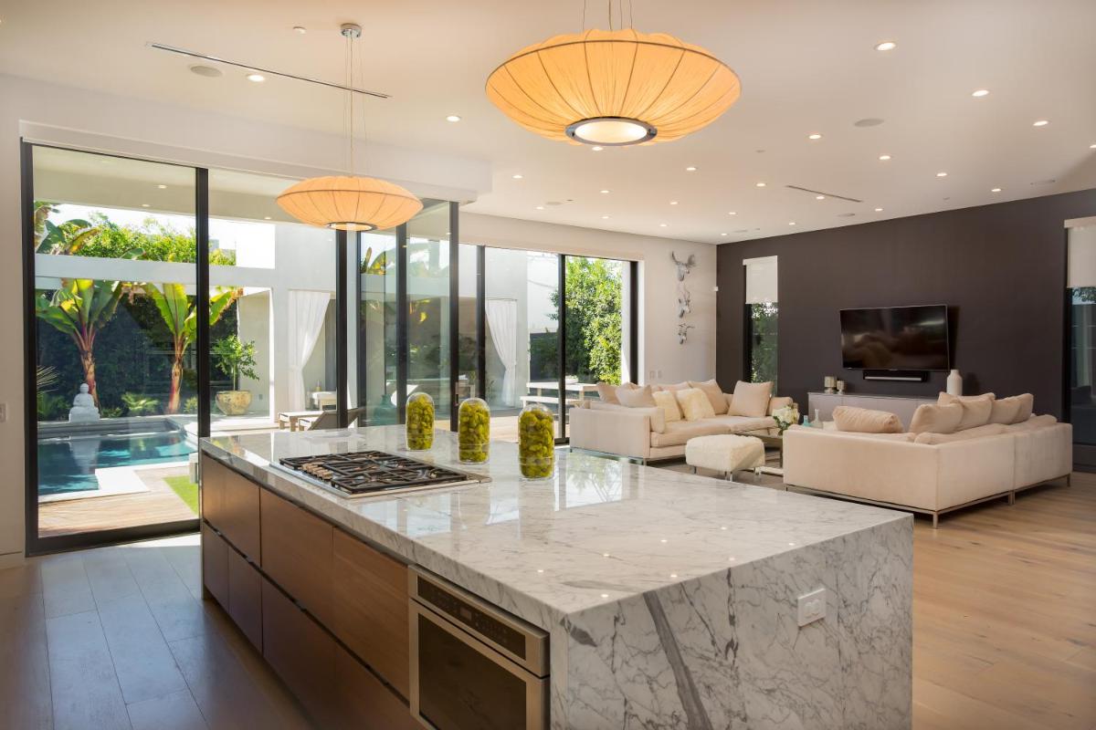Sycamore Villa - image 7