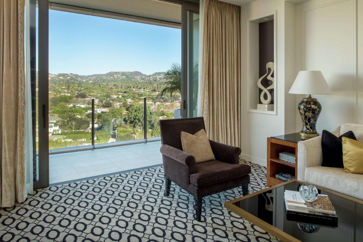 Waldorf Astoria Beverly Hills - image 7