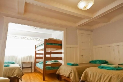 Orange Drive Hostel - image 18