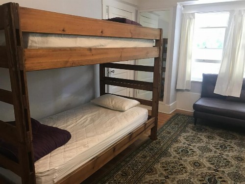 Orange Drive Hostel - image 22