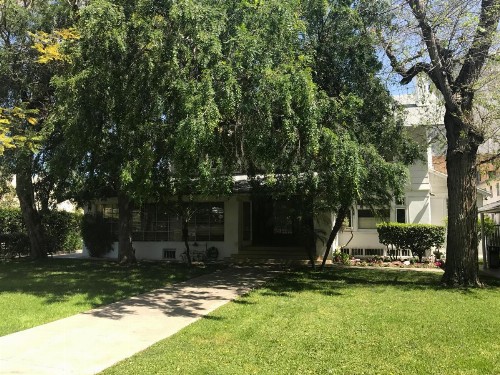 Orange Drive Hostel - image 2