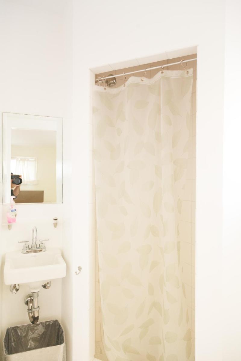Orange Drive Hostel - image 4