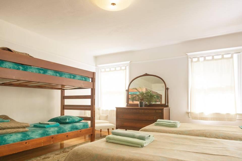 Orange Drive Hostel - image 5