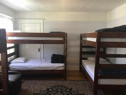 Orange Drive Hostel - image 5