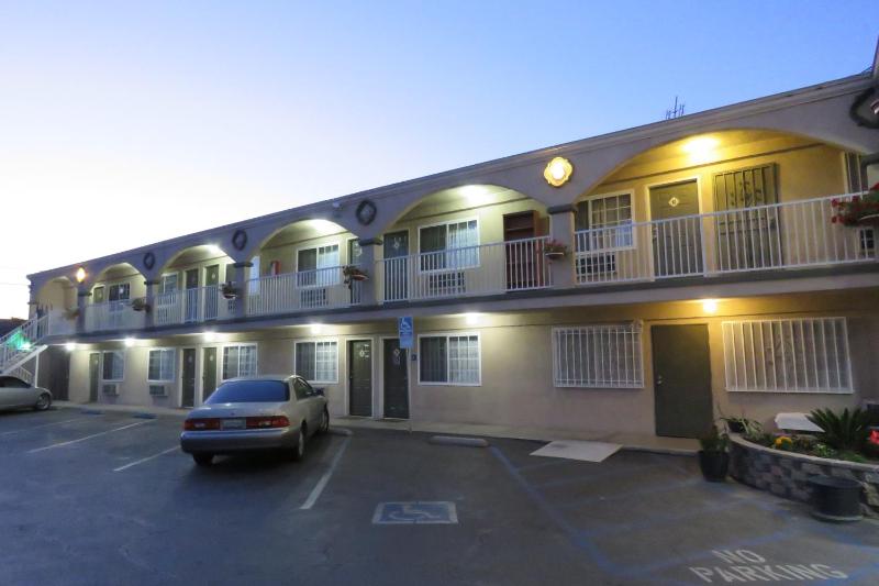 Florentina Motel - Los Angeles - image 3