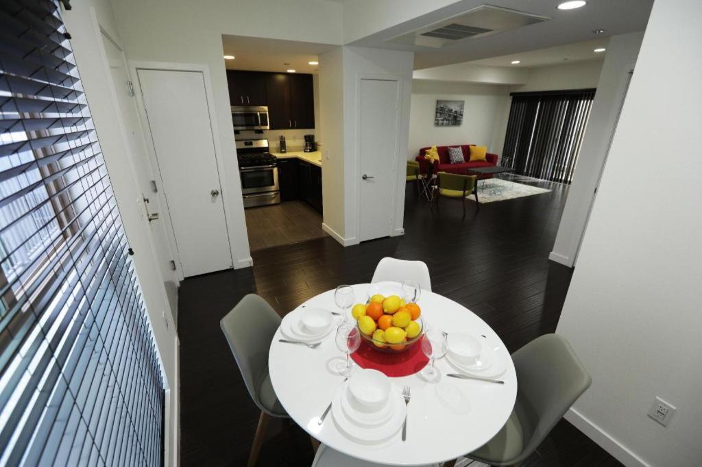 Downtown Cosmopolitan Residences - image 3