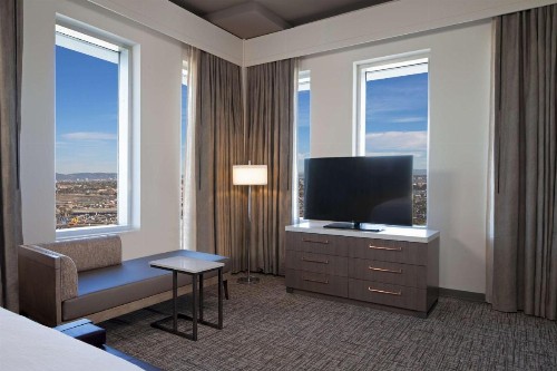 H Hotel Los Angeles Curio Collection By Hilton - image 23