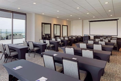 H Hotel Los Angeles Curio Collection By Hilton - image 38