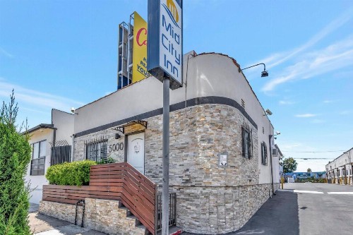 Mid City Inn - image 4