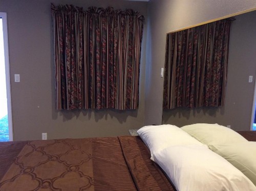 Stallion Motel - image 14