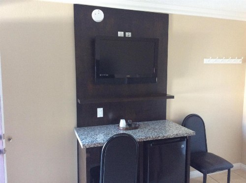 Stallion Motel - image 24