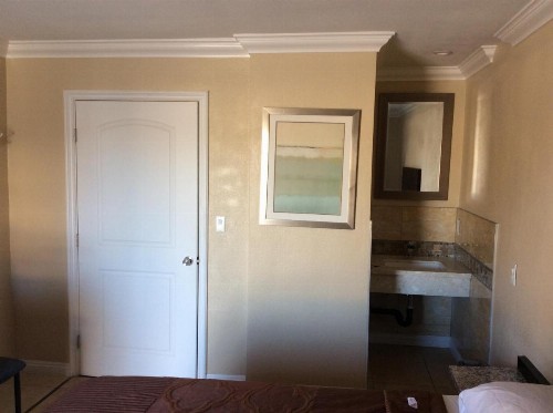 Stallion Motel - image 36