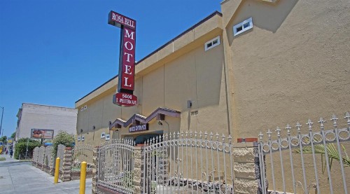 Rosa Bell Motel - Los Angeles - image 15