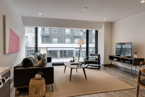 Abode Los Angeles - Downtown South Park - image 12