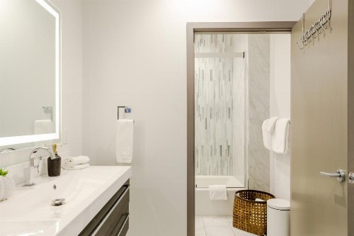 Abode Los Angeles - Downtown South Park - image 23