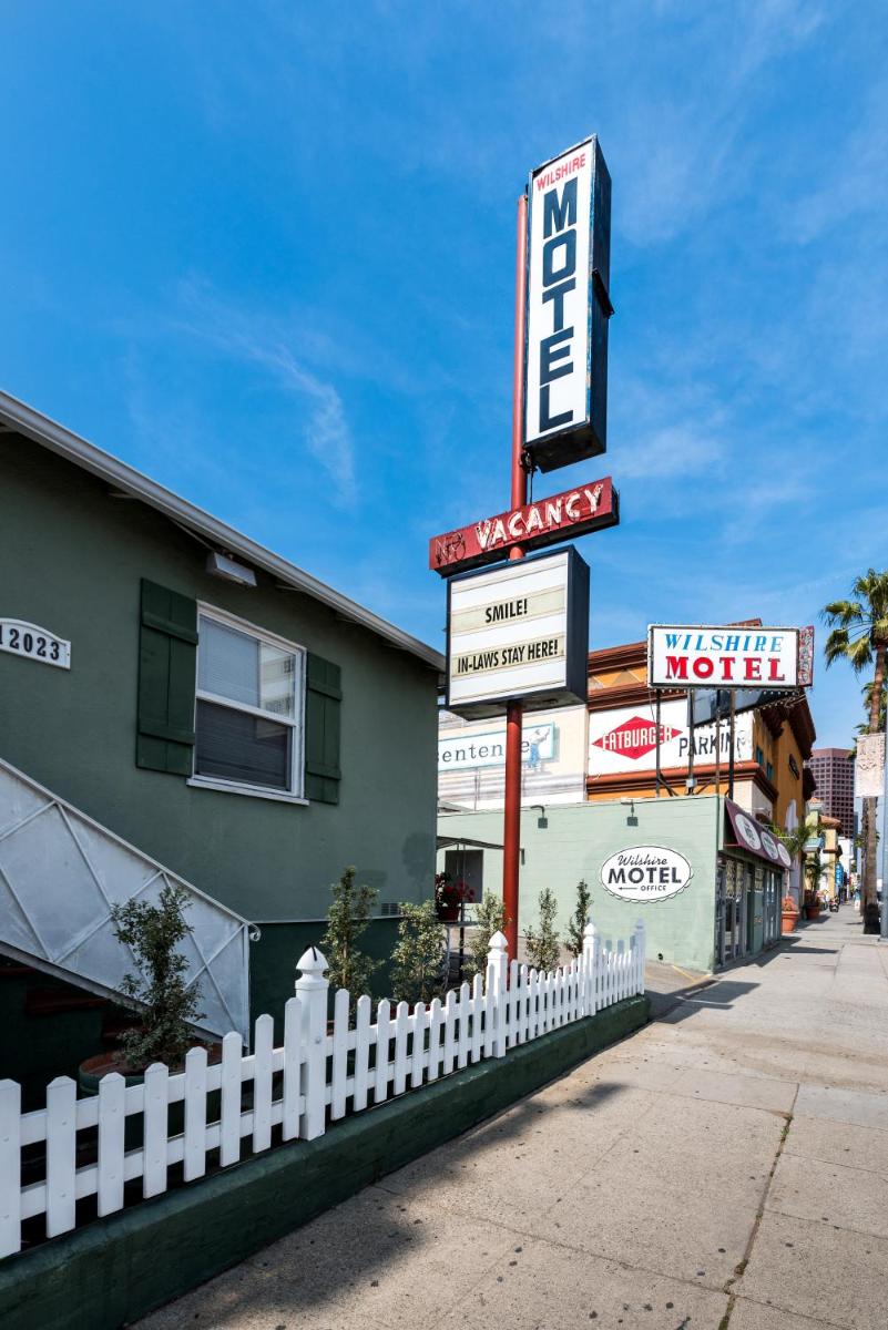 Wilshire Motel - main image
