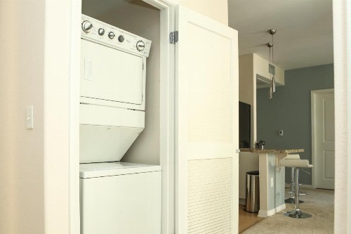 Amazing Apartments near the grove - image 16