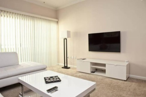 Amazing Apartments near the grove - image 8