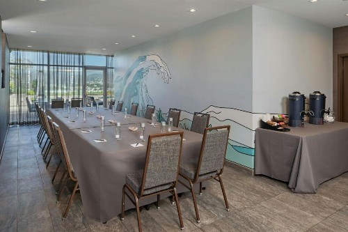 AC Hotel by Marriott Beverly Hills - image 11