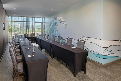 AC Hotel by Marriott Beverly Hills - image 22