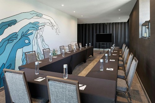 AC Hotel by Marriott Beverly Hills - image 35