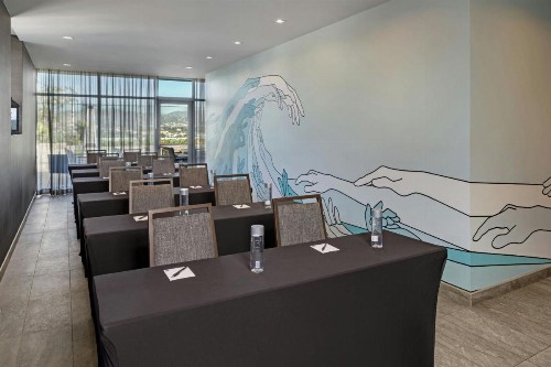 AC Hotel by Marriott Beverly Hills - image 37