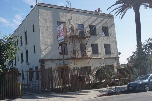 Las Palmas Hotel - image 9