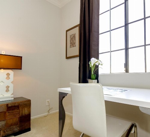Beverly Hills Adjacent 2-Bedroom Penthouse - image 3