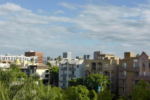 Beverly Hills Adjacent 2-Bedroom Penthouse - image 33