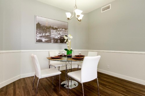 Beverly Hills Adjacent 2-Bedroom Penthouse - image 34