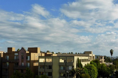 Beverly Hills Adjacent 2-Bedroom Penthouse - image 7