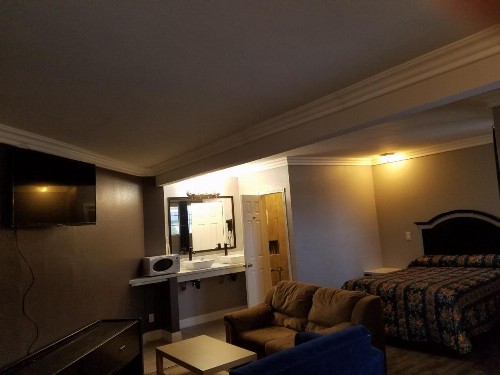 Flight Motel - image 28