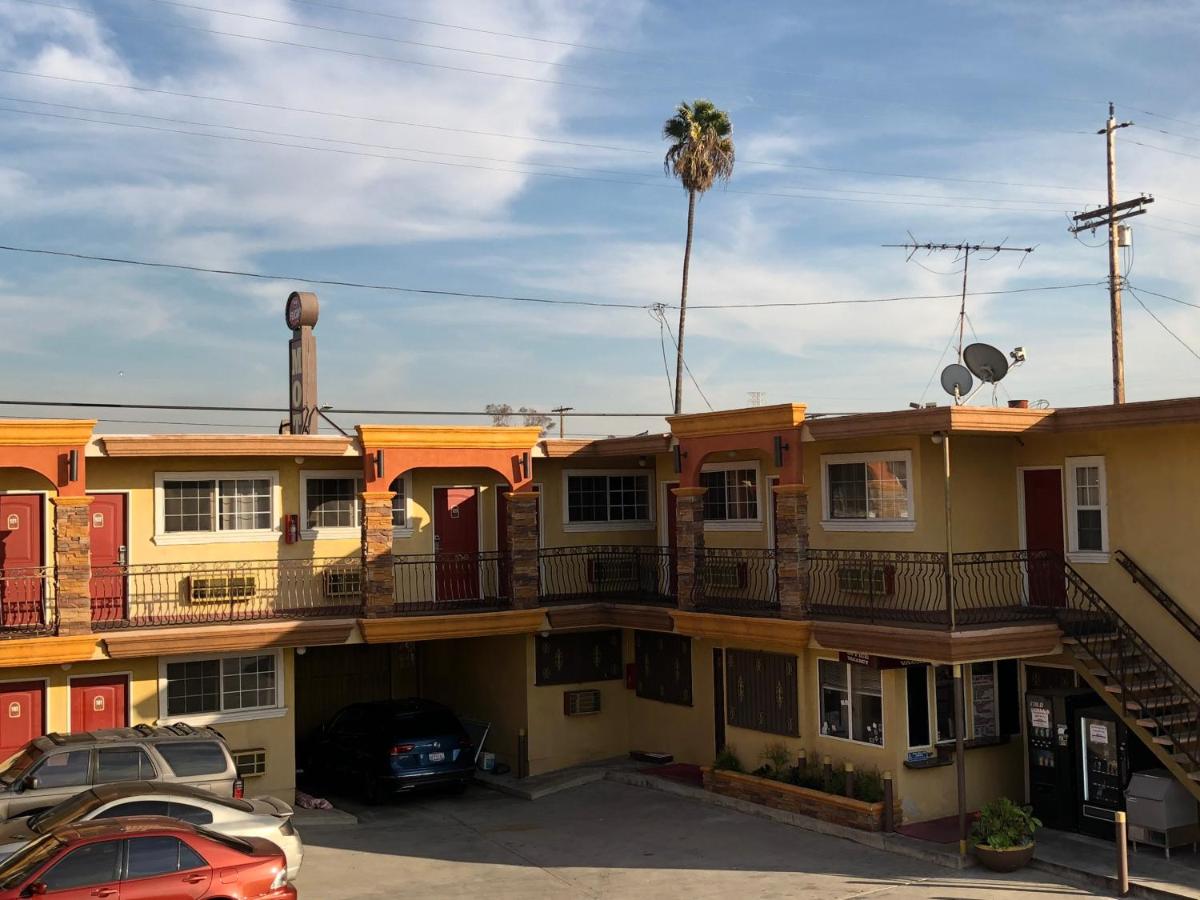 Flight Motel - image 3