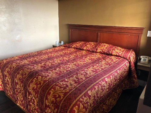 Flight Motel - image 9