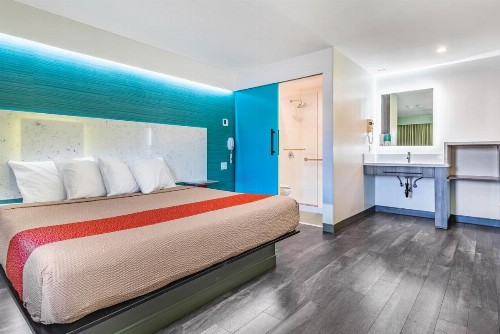Solo Motel Broadway - image 16