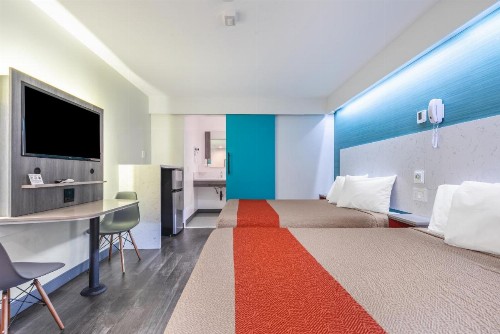 Solo Motel Broadway - image 24