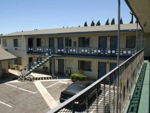 Sahara Motel
