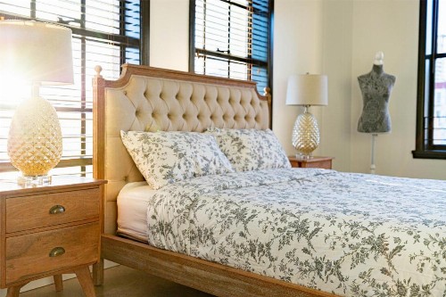 Fashion Loft 2 bedroom Downtown - image 13