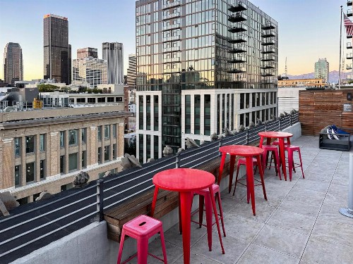 Fashion Loft 2 bedroom Downtown - image 28