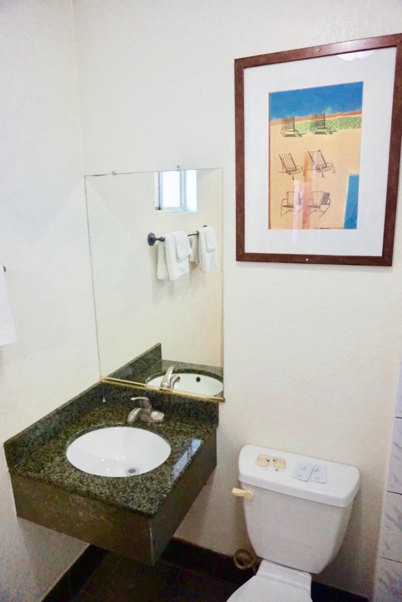 Satellite Motel - image 3