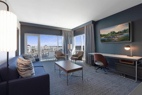 Courtyard by Marriott Marina del Rey - image 11