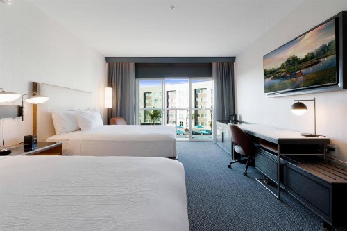 Courtyard by Marriott Marina del Rey - image 12