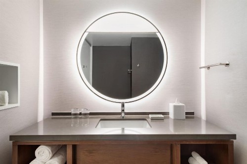 Courtyard by Marriott Marina del Rey - image 17