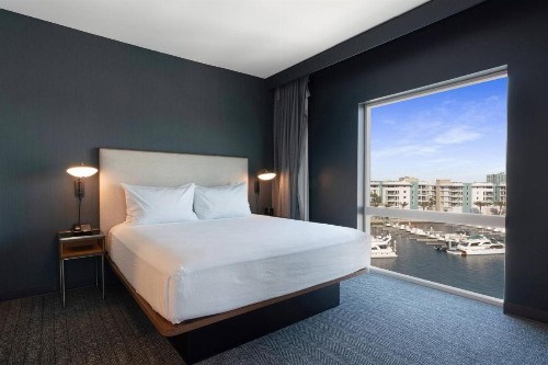 Courtyard by Marriott Marina del Rey - image 27