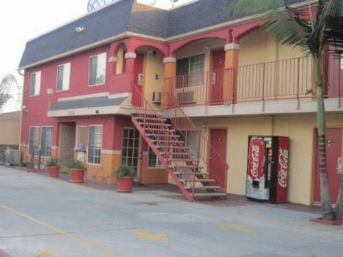 Value Inn Bellflower