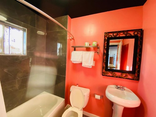 Casa Valentine Inn - Los Angeles - image 20